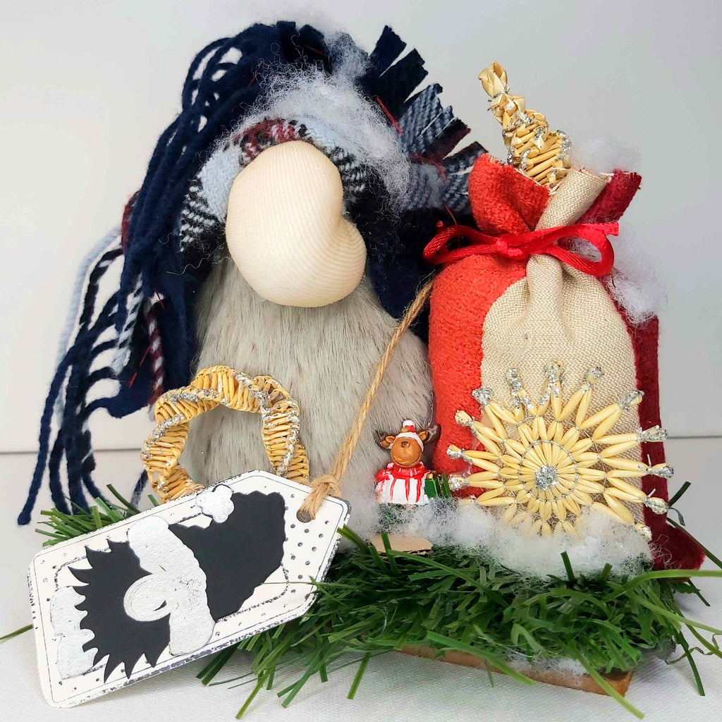 Christmas Gift Tags and Tassels