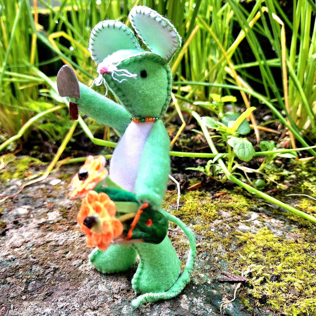 The Story Behind the Mouse: A Keepsake Tale from the Past